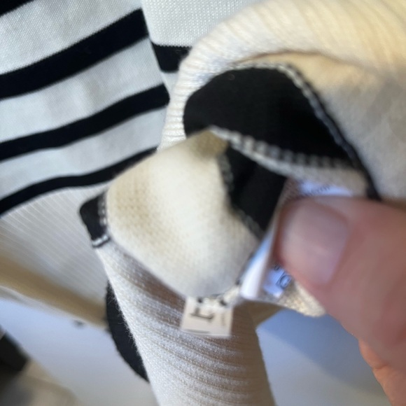 Striped Black & cream sweater - Picture 7 of 11